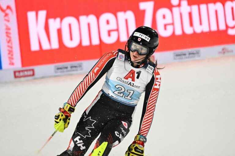 Alpine Skiing World Cup |  Laurence St-Germain slowed down in the second round