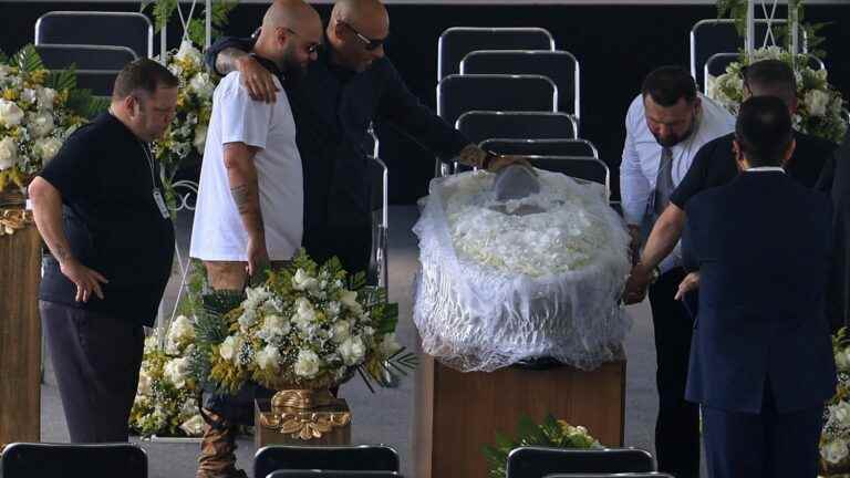 Brazil bid farewell to their ‘King’ during a vigil at the stadium and in the streets of Santos