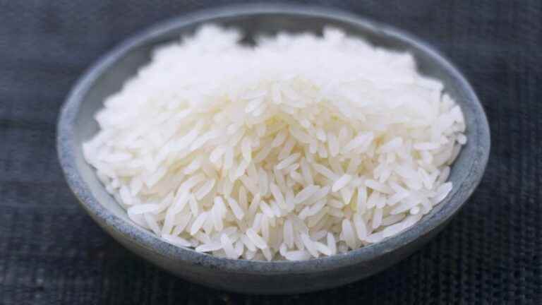 Brown basmati rice recalled in France due to the presence of a banned pesticide