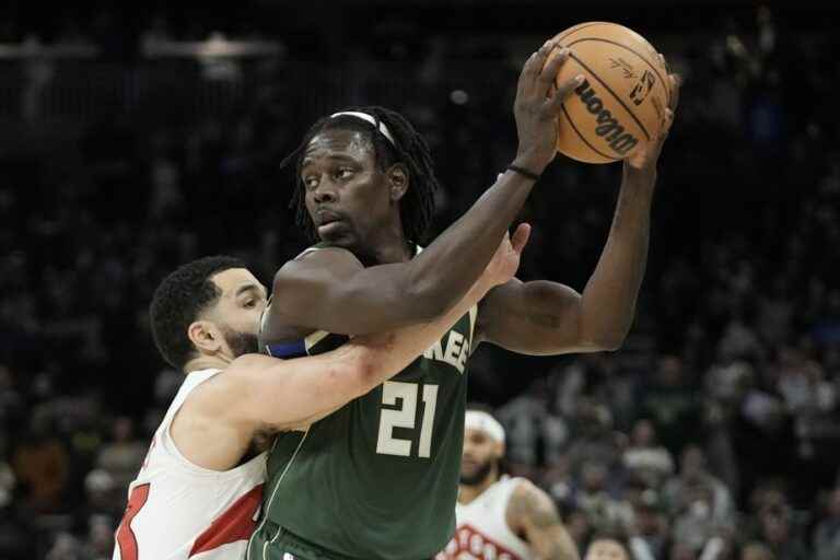 Bucks defeat Raptors 130-122