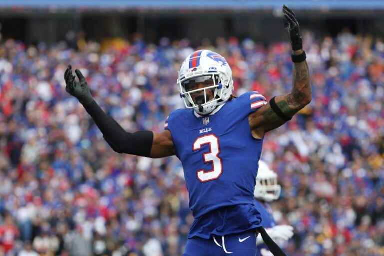 Buffalo Bills |  Damar Hamlin discharged from hospital