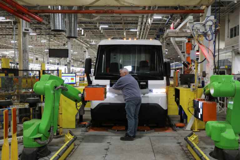 Canadian manufacturing sales held steady in November