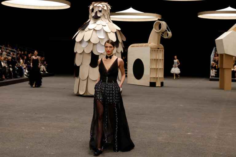 Chanel tries to move away from the traditional haute couture show