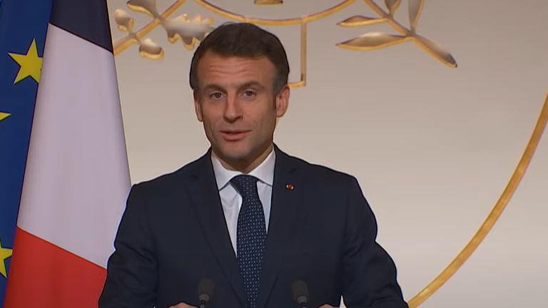 Emmanuel Macron asks suppliers to renegotiate the “abusive and aberrant” contracts of the very small companies concerned