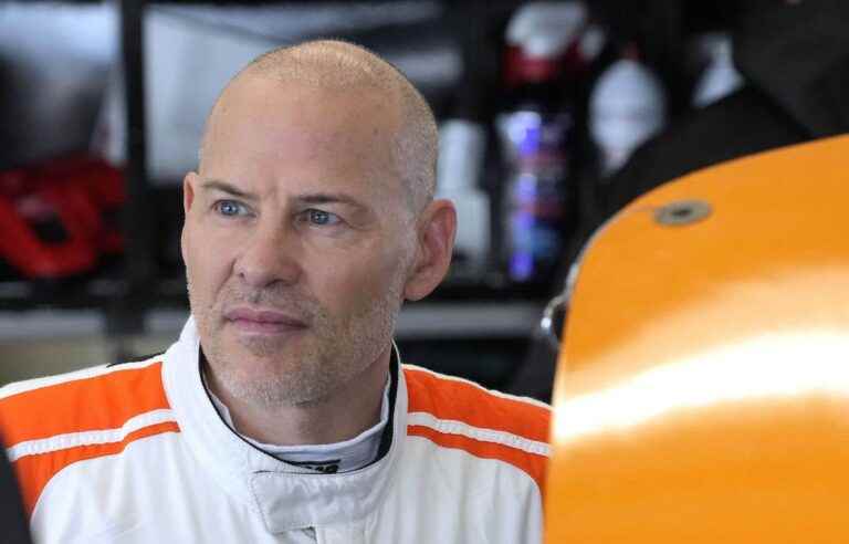 Jacques Villeneuve engaged in car endurance