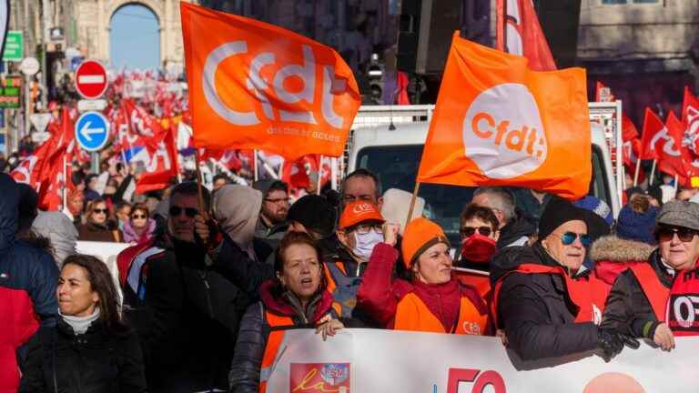 “Let’s succeed in Tuesday’s strike and we’ll see afterwards to build the following”, replies the CFDT-railway workers