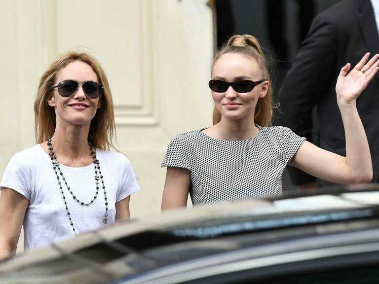 Lily-Rose Depp pays a beautiful tribute to her mother Vanessa Paradis