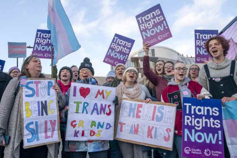 London blocks Scottish Parliament act on gender change