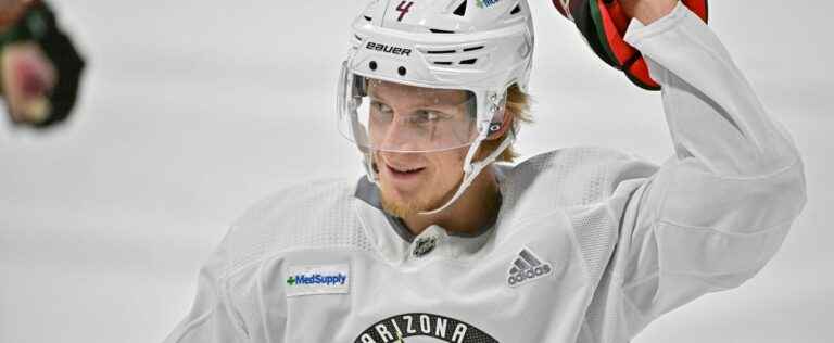 NHL: Juuso Valimaki extends his stay in Arizona