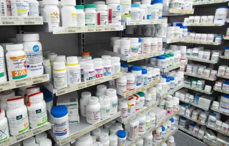 Ontario pharmacists can prescribe certain medications