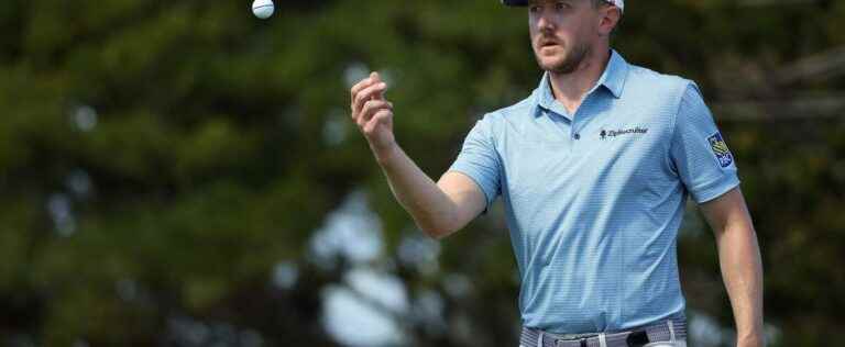 PGA: Mackenzie Hughes loses feathers in Hawaii