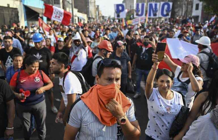 Peru: thousands of demonstrators against the president in Lima, clashes in the city center