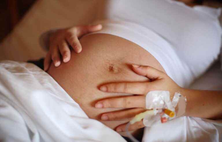 Pregnant women with COVID-19 7 times more likely to die during pregnancy