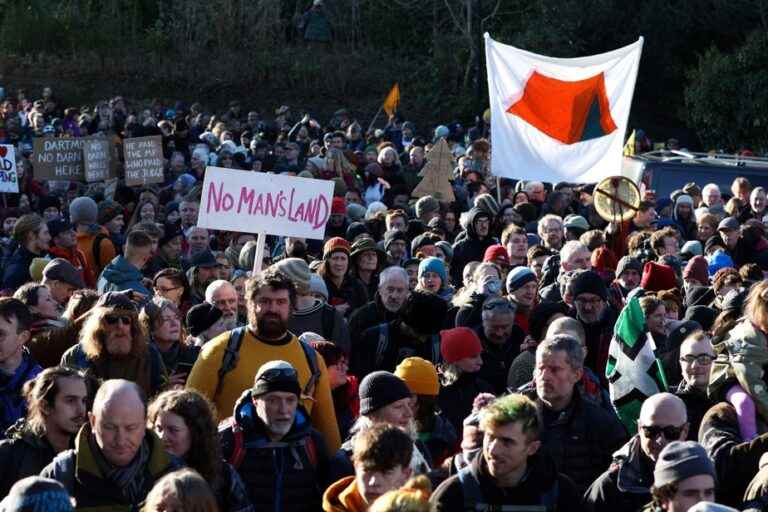 “Right to Roam” |  Hikers mobilize for access to the wild moors