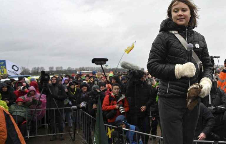 Several injured after an anti-coal demonstration in Germany