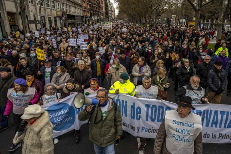 Spain |  Massive demonstration against government budget cuts in Madrid