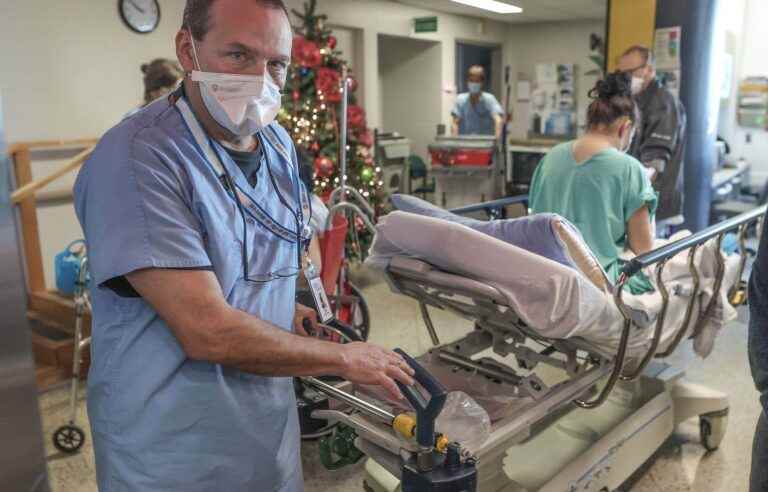 Stretcher bearers, the “internal taxis” of hospitals