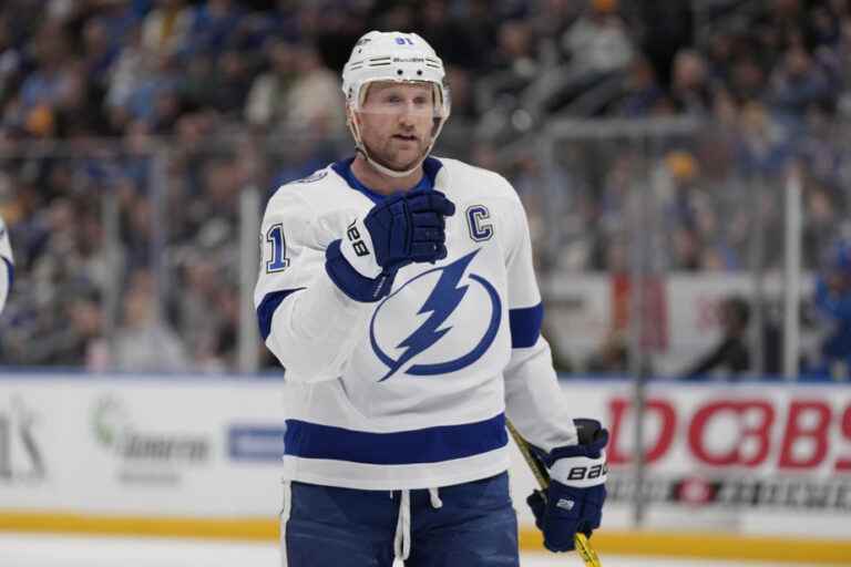 Tampa Bay Lightning |  Steven Stamkos scores his 500th career goal