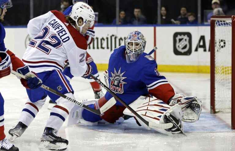 The Canadiens defeat the Rangers 2-1