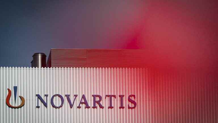 The pharmaceutical group Novartis is considering “the elimination of around 400 jobs” in France as part of its reorganization