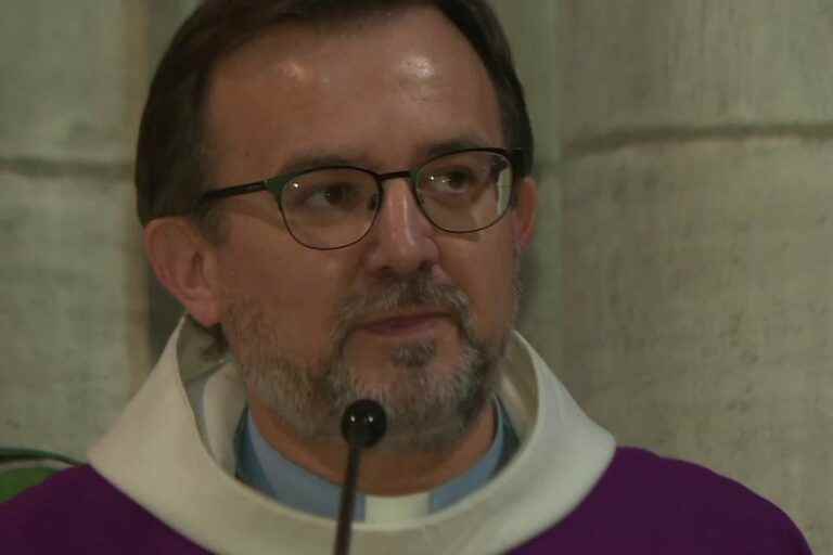 The rector of the cathedral of Orleans resigns for a woman