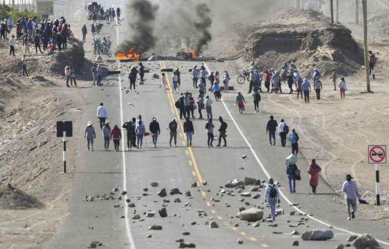 The showdown continues between the Peruvian president and the demonstrators