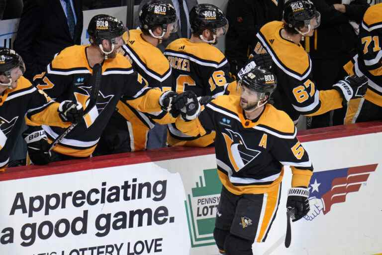 Tuesday in the NHL |  Letang scores twice on his comeback