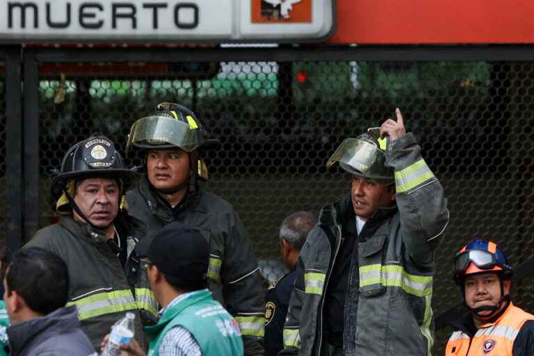 Twenty intoxicated passengers on the Mexico City subway