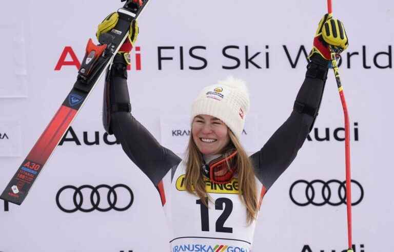 Valérie Grenier wins gold in the Kranjska Gora giant slalom