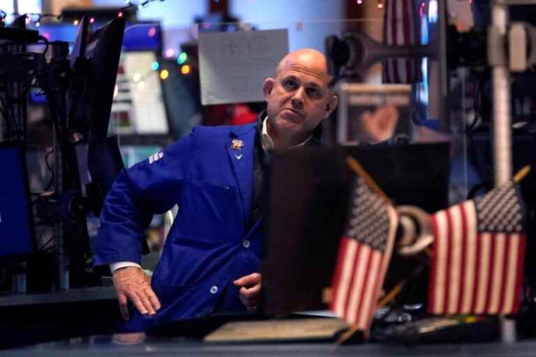 North American stock markets end the session higher