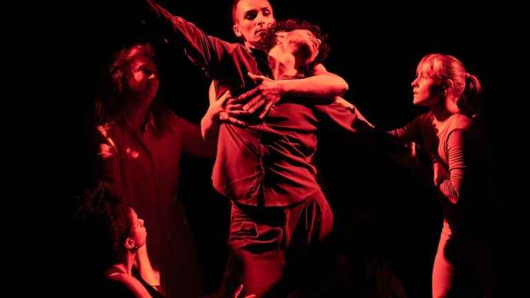 a breath of emotion and vital energy opens the Suresnes Cités Danse festival