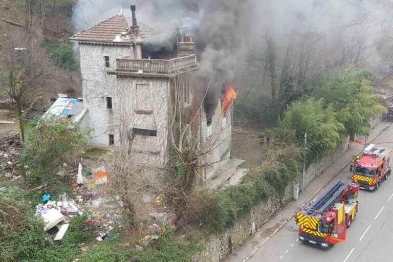 a violent fire breaks out in a squat, several injured including a child