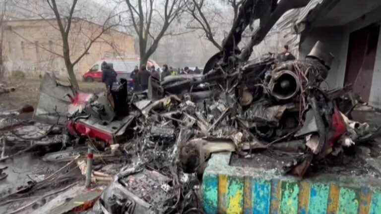 helicopter crash kills 18 people