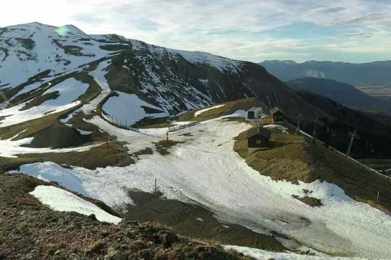 in Isère, the ski resorts close one after the other due to lack of snow