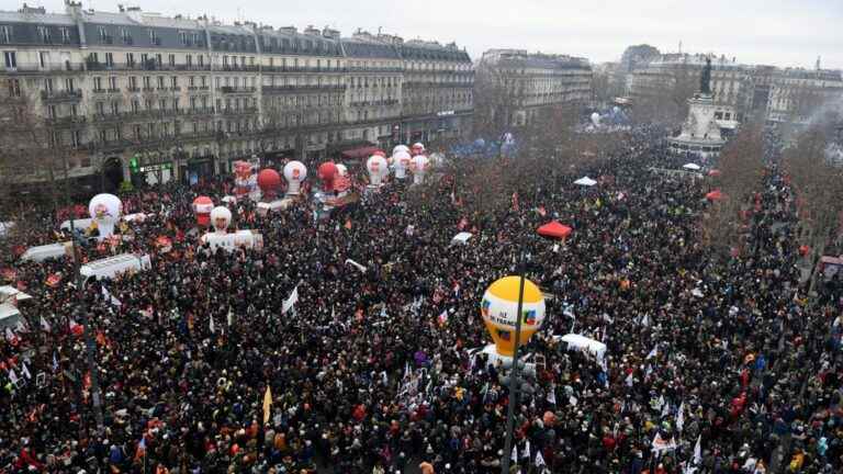 more than 1.1 million people demonstrated in France according to the Ministry of the Interior, “more than 2 million” according to the CGT