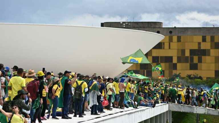 President Lula condemns the assault of “fascist vandals” in the Brazilian capital