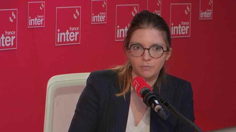 the presidential majority “wishes” that the minimum pension of 1,200 euros also concerns current retirees, assures Aurore Bergé