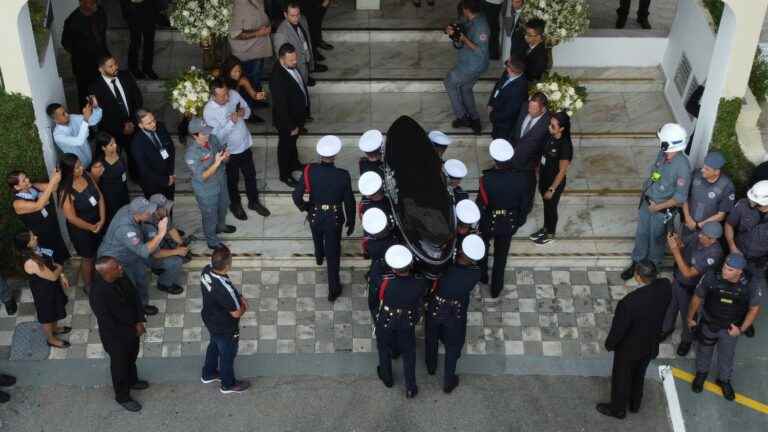 to Santos, the King’s last trip after three days of mourning and remembrance