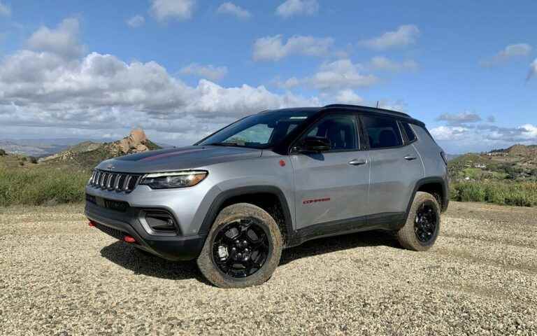 2023 Jeep Compass: the one we twist