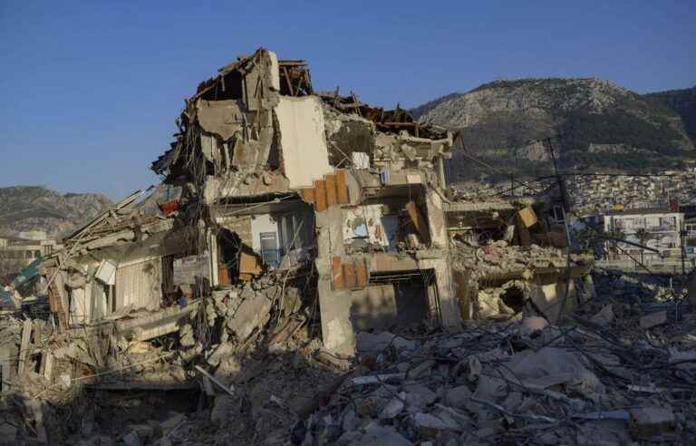 44,000 dead and two more rescued after earthquakes in Turkey and Syria