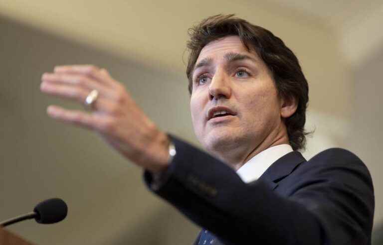 All ministers will have to vote in favor of Bill C-13, says Trudeau