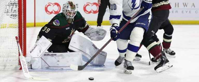 An unknown goalkeeper signs a 47-save shutout