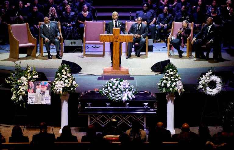 At the very political funeral of Tire Nichols, emotion and anger against police violence