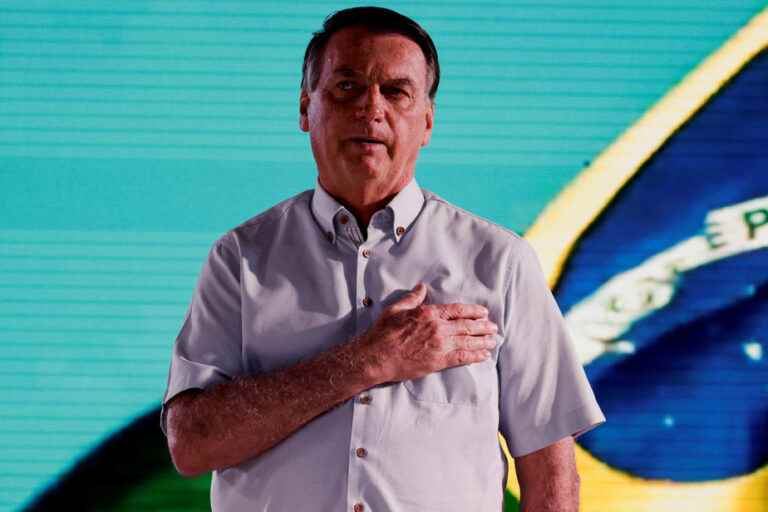 Brazil |  Ex-president Jair Bolsonaro promises to remain active in politics