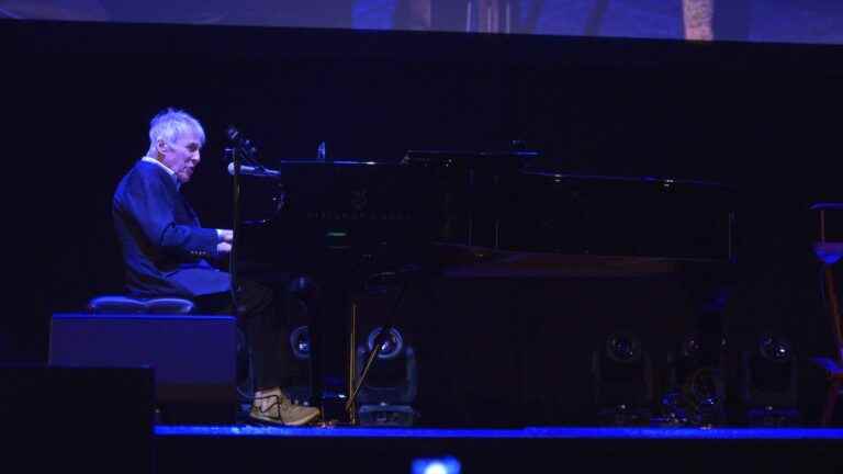 Burt Bacharach, composer of legendary songs like “I say a little prayer for you”, dies at 94