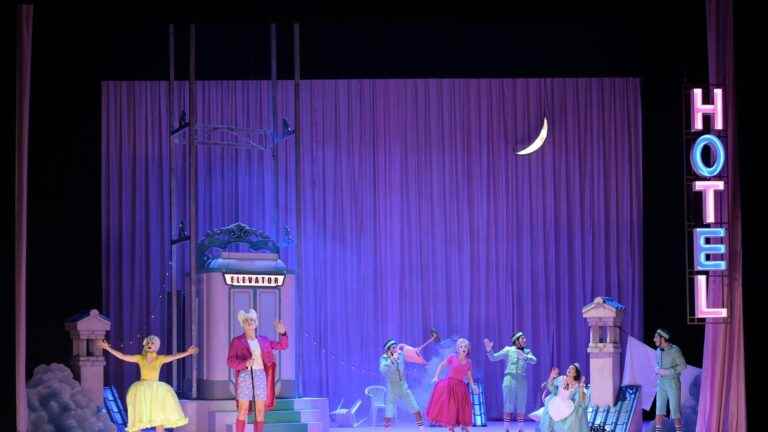 Child spectators and actors enchanted by a sparkling “Cenerentola” by Rossini at the Théâtre des Champs-Elysées