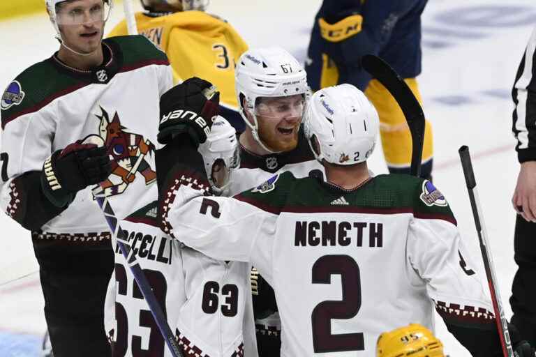 Monday in the NHL |  Coyotes win 4-2 over Predators