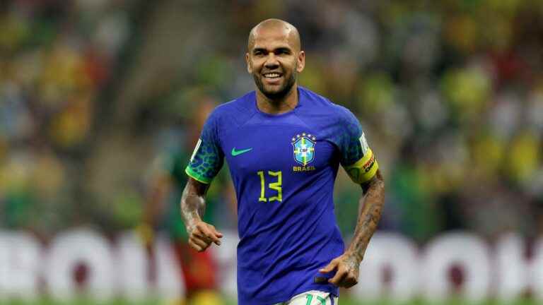 Dani Alves, accused of rape, remains in pre-trial detention in Spain