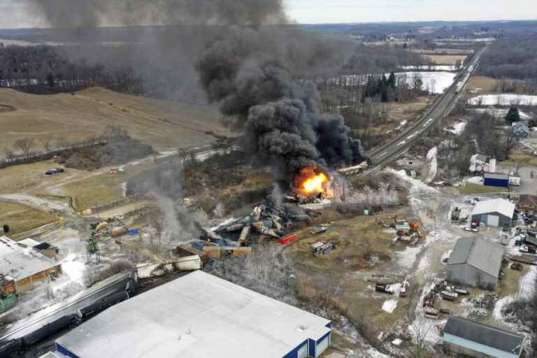 Derailment of a train in Ohio |  Residents return to their homes with fear in their stomachs