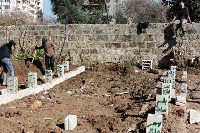 Earthquake in Syria |  Victims buried in agricultural land in Jableh